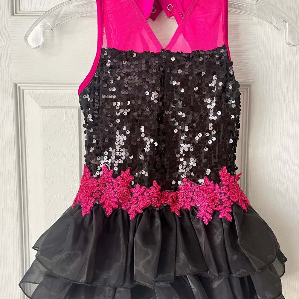 Weissman IC. Worn once for recital. Hair appliqué (no clip) & finger gloves